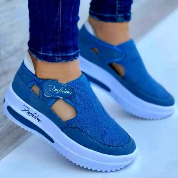 Sneakers - Picture 1 of 1